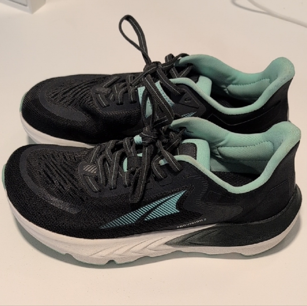 Women's Altra Provision 6 Size 5.5 LIKE NEW